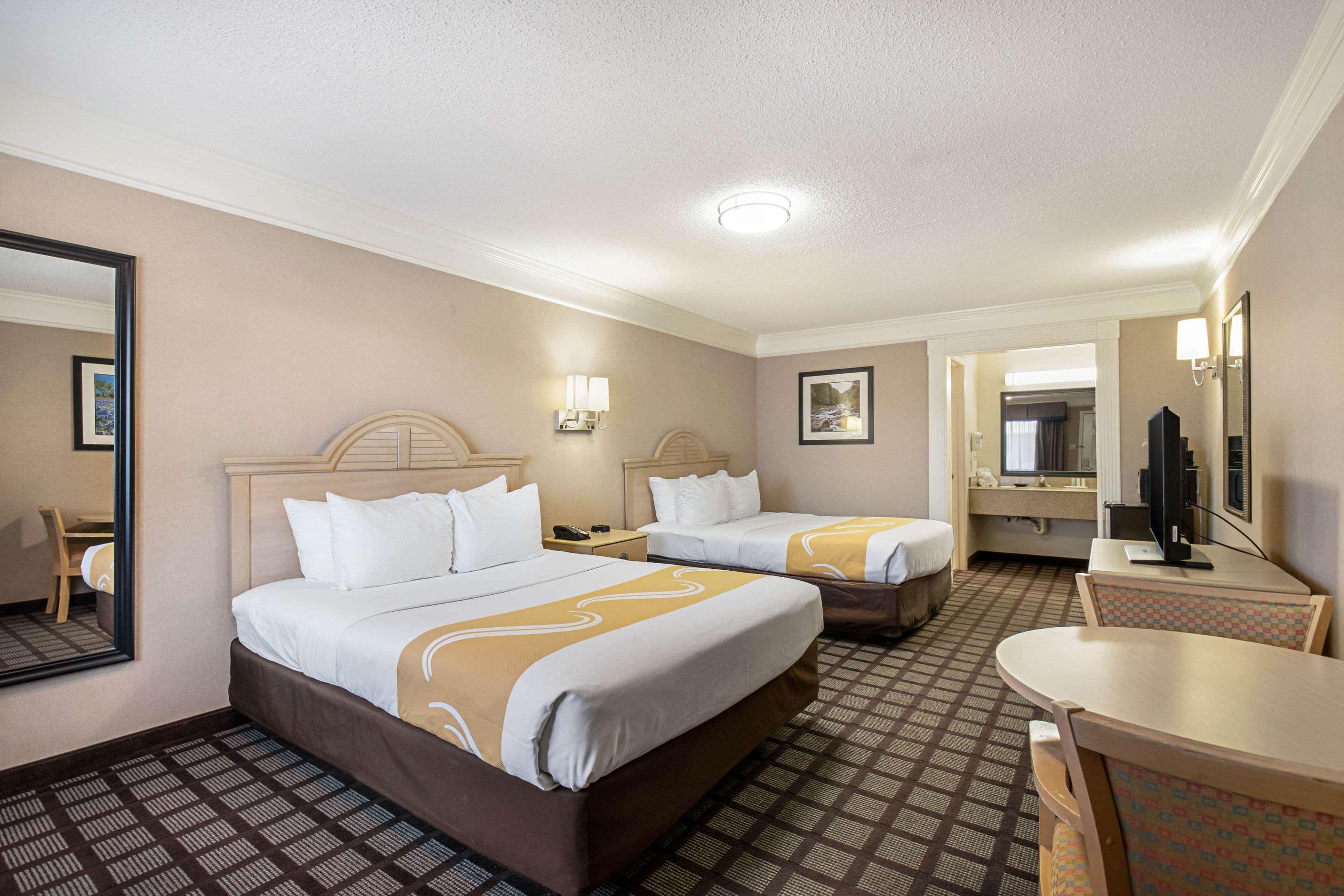 Quality Inn Near Lake Marble Falls Buitenkant foto