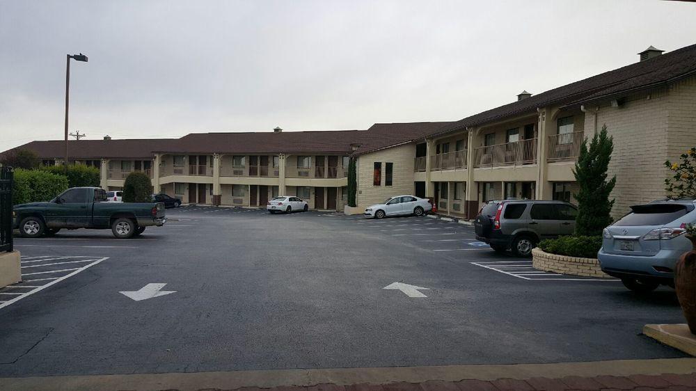 Quality Inn Near Lake Marble Falls Buitenkant foto