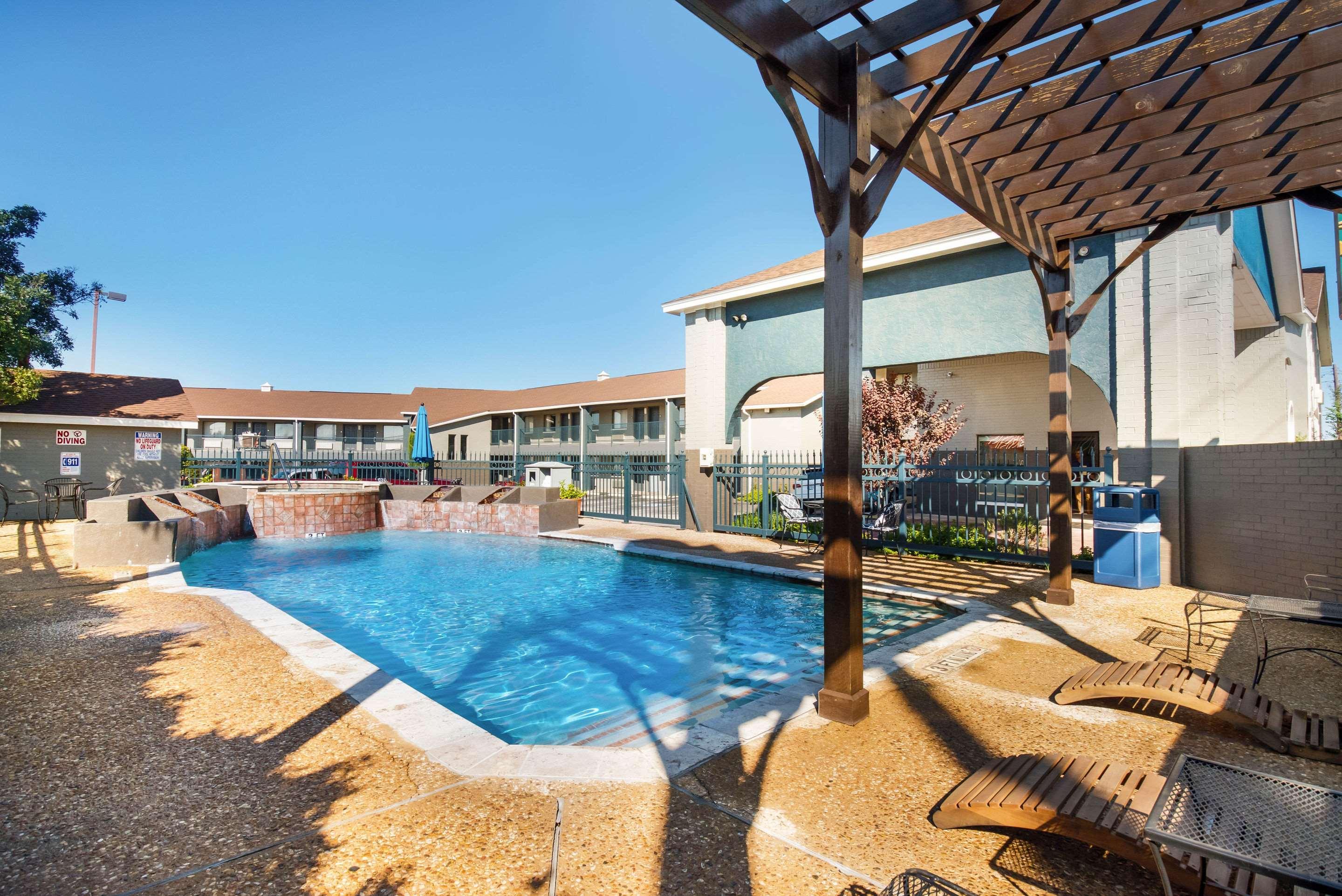 Quality Inn Near Lake Marble Falls Buitenkant foto