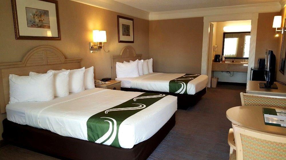Quality Inn Near Lake Marble Falls Buitenkant foto