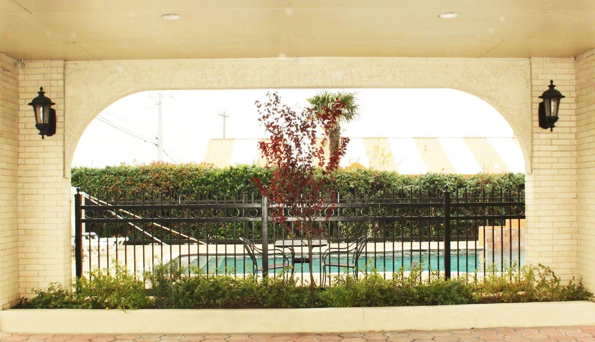 Quality Inn Near Lake Marble Falls Buitenkant foto